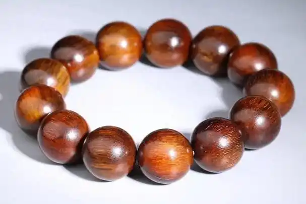 品相罕见 非常漂亮罕见花色老犀角108手串老犀角珠子放大图 鱼子纹理