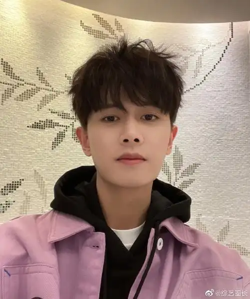 任嘉伦说可以剪头发啦