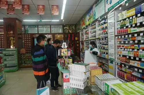 樟木头医保分局到定点药店开展疫情防控工作检查