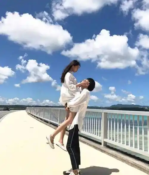 get情侣合照姿势,称霸朋友圈!