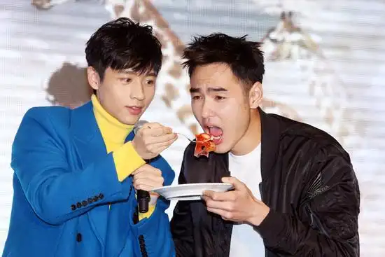 魏晨赴台发片阮经天站台透露35岁前娶女友过门