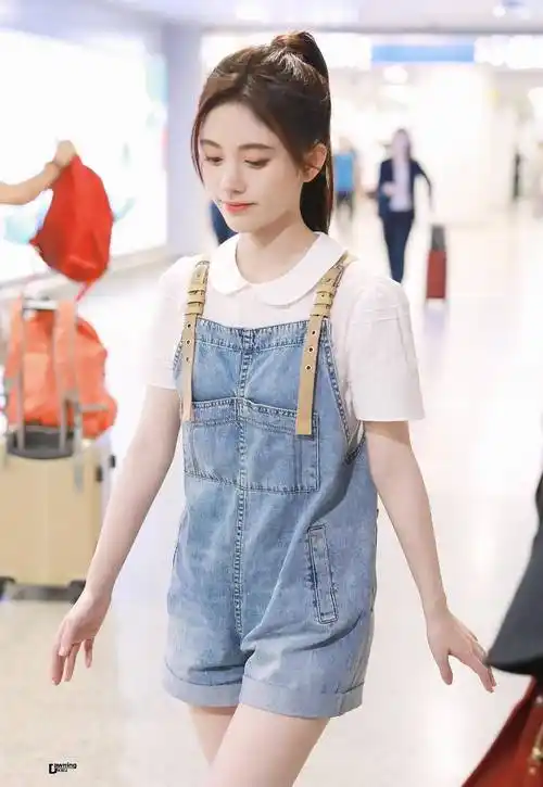 原创鞠婧祎私服穿搭美出新高度不愧是四千年难遇美少女