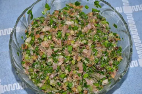 叶妈妈开小灶:教你三鲜馅这样调,水饺馅美,一口饺子三种味道!