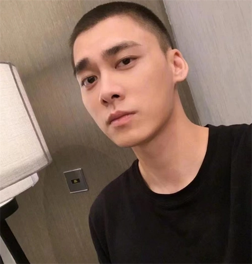 李易峰寸头大全 男明星寸头图鉴_明星发型 - 美发站