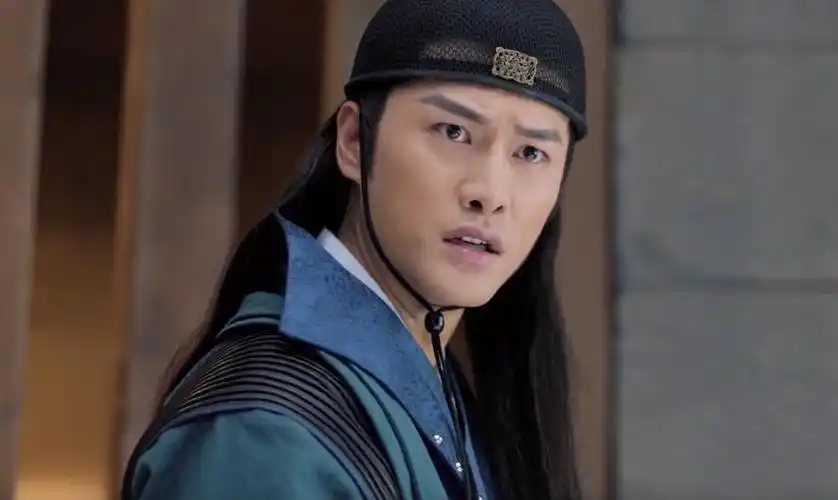 电影《龙无目》上映,朱梓骁转战网大,重塑人龙传说!