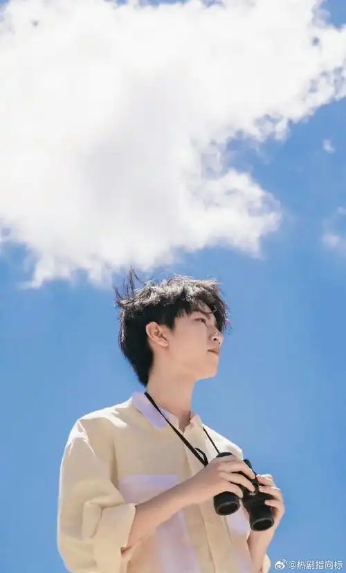 王俊凯陷入我们的热恋