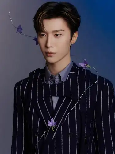 范丞丞adam0616 即将亮相lv上海男装大秀