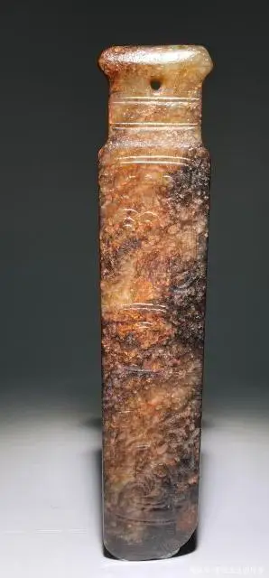 真正搞收藏古玉的人都是会潜心研究自己手上的东西