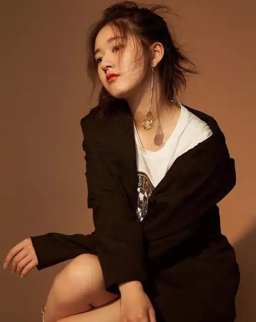 赵露思图片写真赵露思牛仔裤