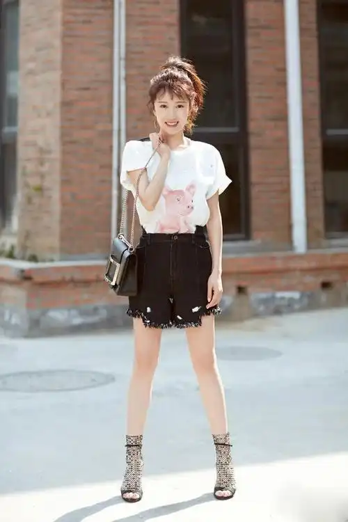 李念在都挺好中实力证明演技在线用精美穿搭证明时尚感