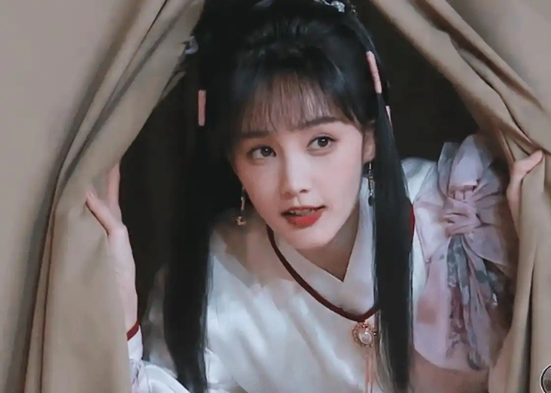 这是百变古装美人吧～李一桐古装造型是真嘟好美啊,无论是华丽高贵