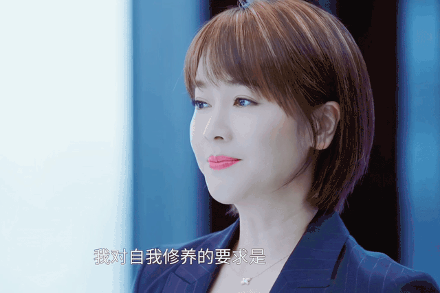 《浪姐2》43岁左小青表演空中劈叉,上演1秒空中飞人,太惊艳