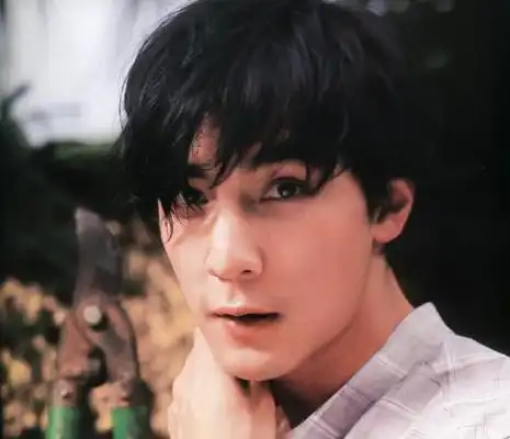 48岁吴彦祖壮年大变样!帅气褪去,有点"邋遢"的样子