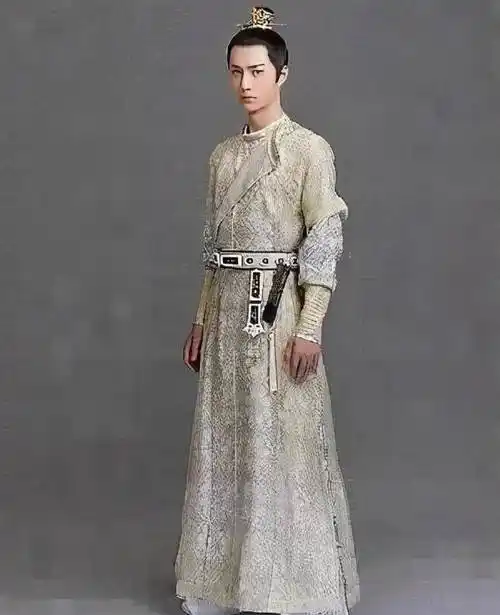 《风起洛阳》开机,王一博白衣古装造型现身,与宋轶组cp_宋茜_电视剧