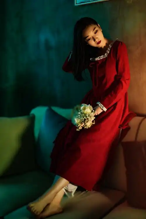 房间_人像_poco摄影