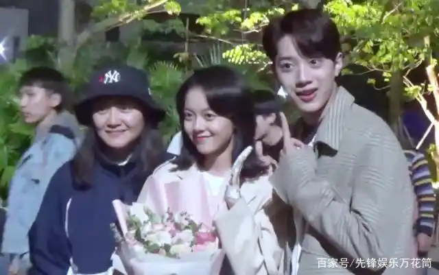 剧版《初恋那件小事》预告出炉 赖冠霖赵今麦校服照心动糖份超标