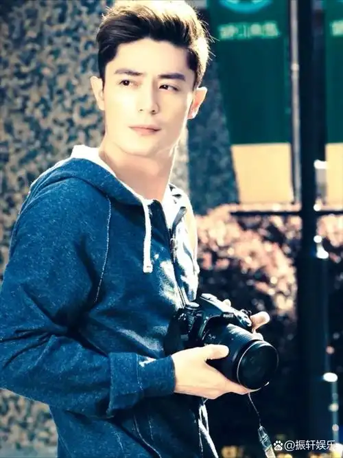 动态连更挑战# 霍建华是一位极具魅力的演员