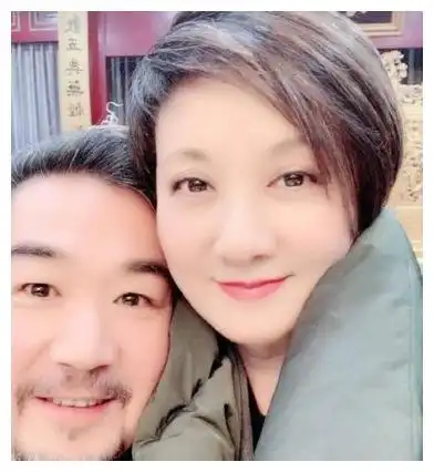 1988年被张国立抛弃的妻子罗秀春现在过得如何