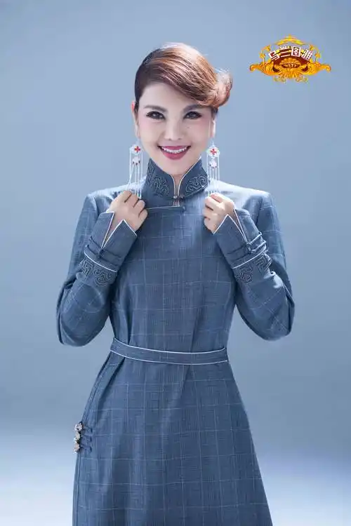 乌兰图雅草原花海走出的人民艺术家