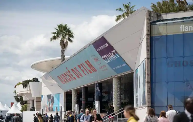 2020年戛纳电影节官方评选影片名单已于6月3日18时公布!