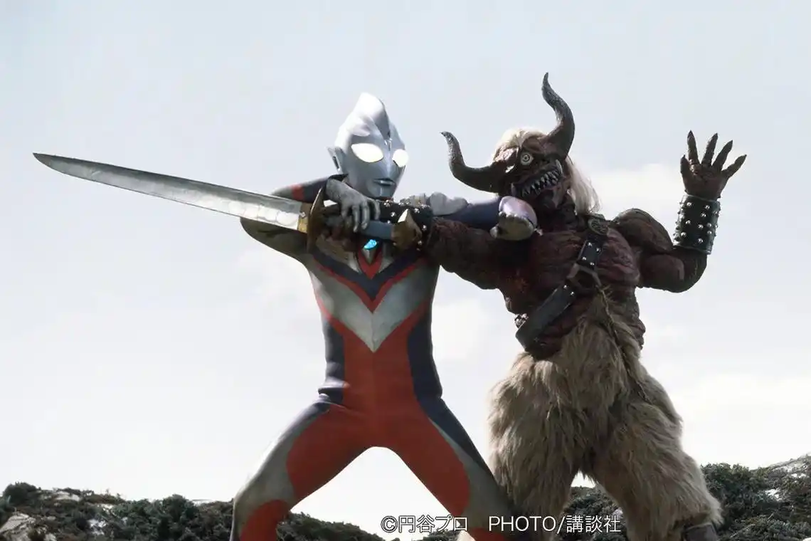 迪迦奥特曼第16集高清剧照.1996年12月21日,是《迪迦 - 抖音