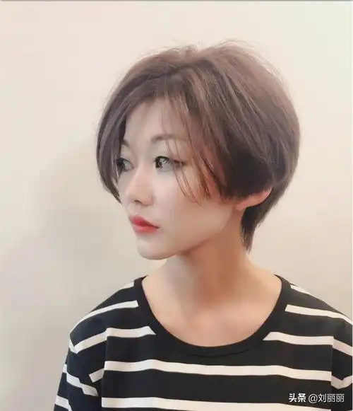 35岁最洋气的减龄发型短发,越剪越美短发20款,时尚幸福最如意,适合25