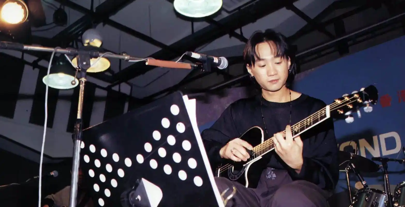 本次的演唱会由"富九"担任主唱,多年以来,他与黄家驹相似度极高的声线