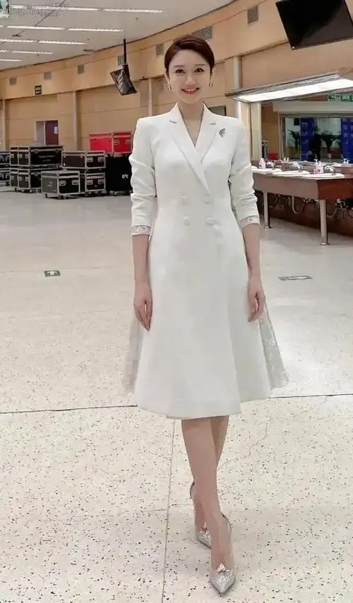 最美女主持人龙洋