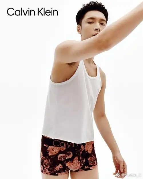 张艺兴ck全球代言人