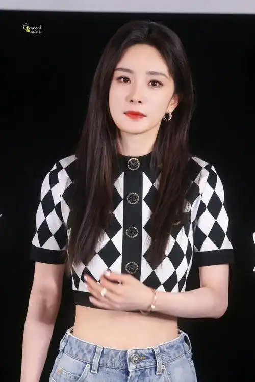 杨幂涂山红红##杨幂 狐妖小红娘月红篇##狐妖小红娘月红篇微博追就排