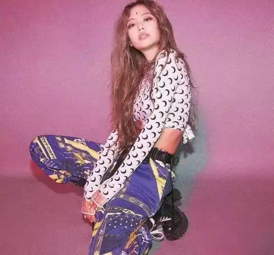 "花臂"十分吸睛,敢穿!