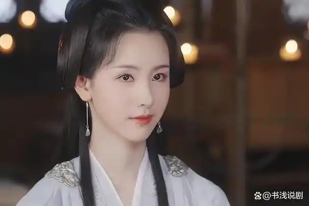 《莲花楼》演员现状,成毅片约不断,陈都灵口碑翻盘,而她没戏拍