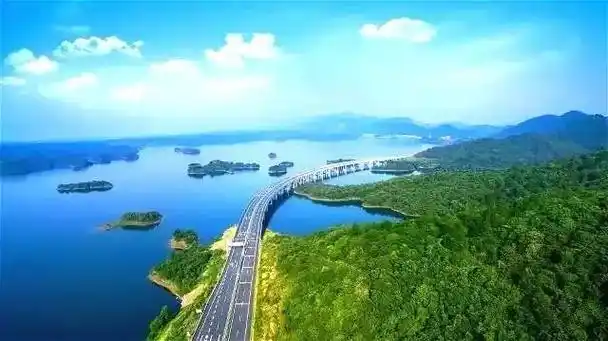 庐山西海水上公路气势恢宏震撼无比