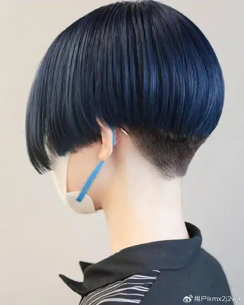 今日流行新风尚:后脖起发脚的女士短发|短发|发型|女士_新浪新闻