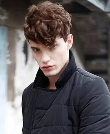 男胖子自来卷剪什么发型男生短发自来卷造型