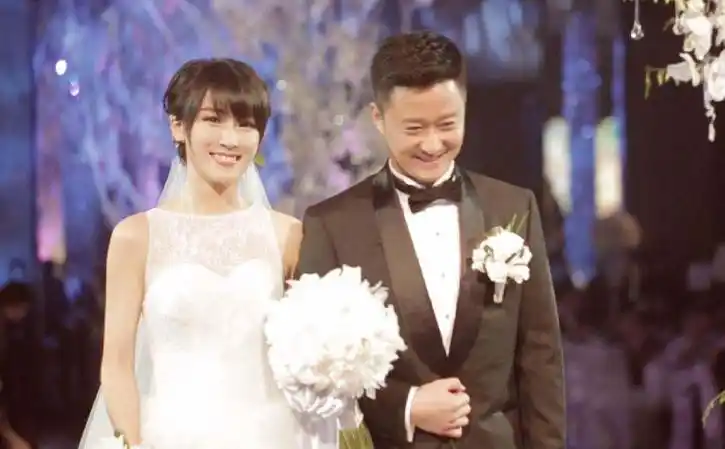 谢楠的第一任丈夫是谁