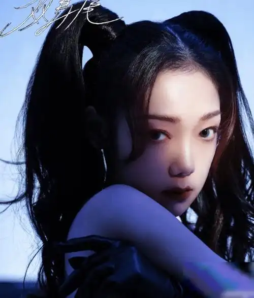 硬糖少女双马尾怼脸大片出炉全员眼神杀太a唯独张艺凡搞特殊