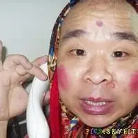 女生丑照片头像图片