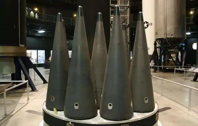 美国发射导弹,1小时后俄罗斯洲际导弹飞出命中目标