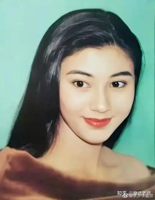 李嘉欣年轻的时候长得有多好看