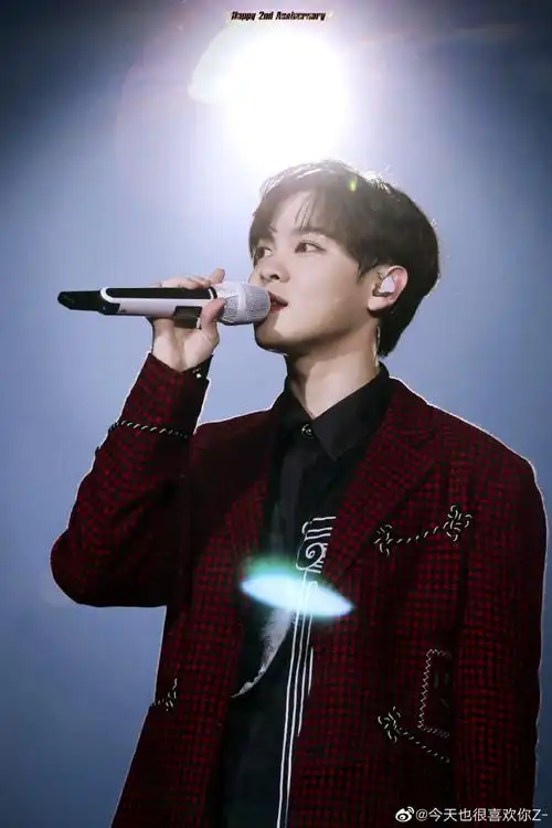 尤长靖正能量偶像# #尤长靖现场好稳# 2.