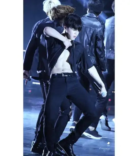 朴大佬a起来真9115可甜可盐随意切换腹肌,细腰,翘臀