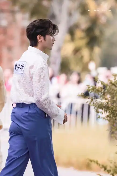 蔡徐坤 泰国人气##奔跑吧蔡徐坤##蔡徐坤曼谷录制跑男人气好高