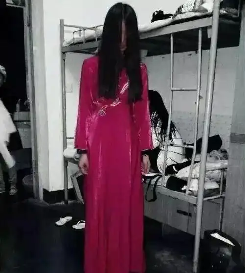 20张图告诉你,女生晾头发时到底有多恐怖,堪比贞子在世啊!