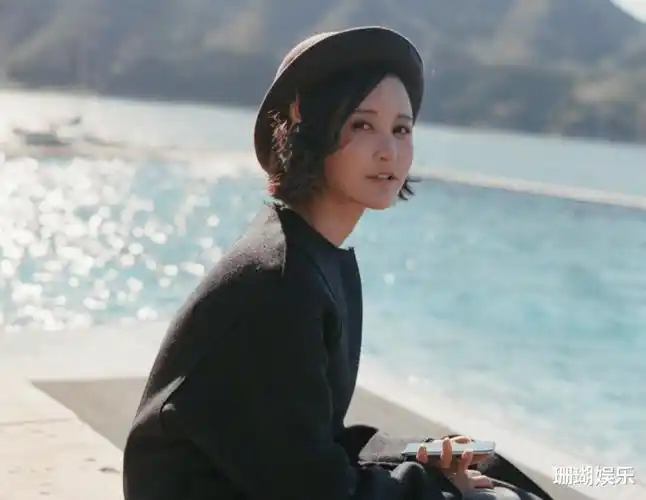 袁弘晒照片庆祝结婚五周年,张歆艺短发太飒,嫁给爱情就是这样吧_祝福