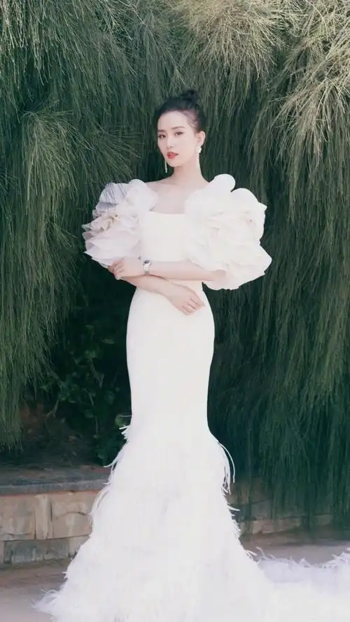 性感女神刘诗诗白色长裙气质诱人写真