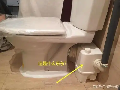 地下室的马桶后面还要装个小方盒,很多人不知道,难怪污水倒灌了