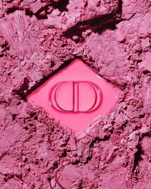 探寻全新dior迪奥魅惑星耀唇膏幕后创作故事