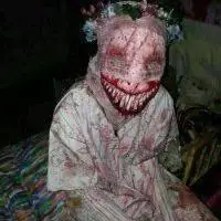 冷系列病态女生头像点击鼠标右键下载