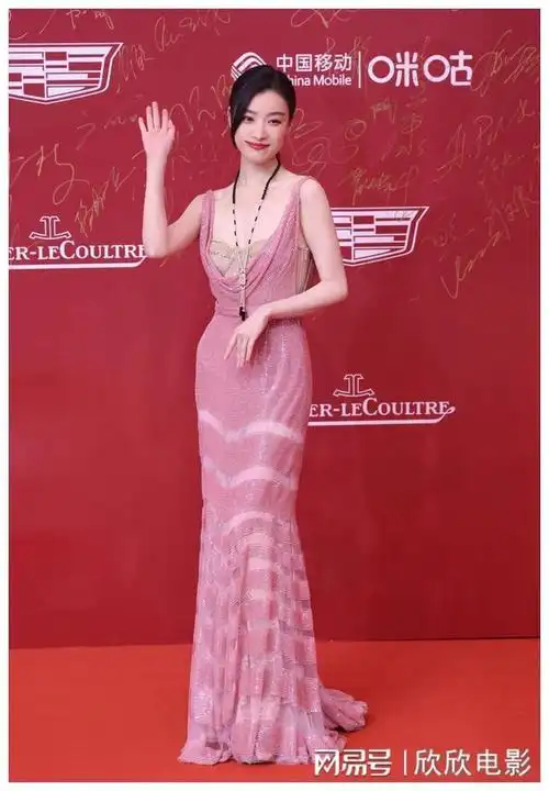 倪妮这身材,究竟谁顶得住嘛!倪妮的魅力无法挡!